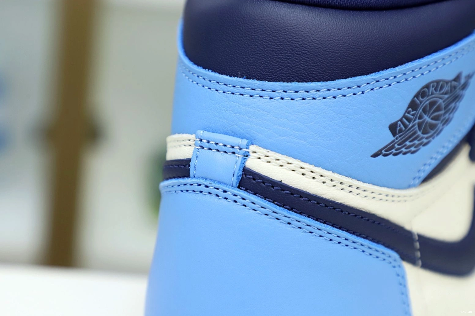 RETRO 1 HIGH 'OBSIDIAN' OG JORDAN AIR 1211